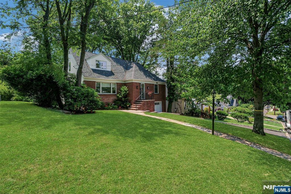 616 Rutland Avenue — photo 3