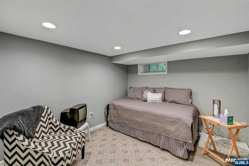 616 Rutland Avenue — photo 29