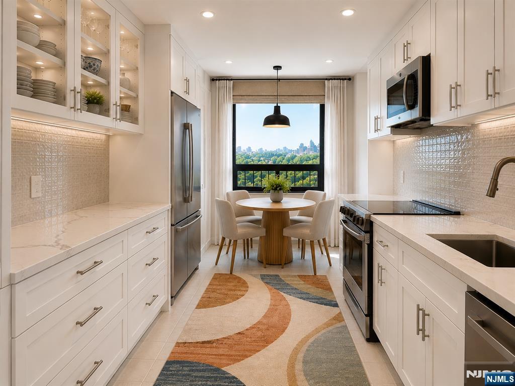 800 Palisade Ave #704, Fort Lee, NJ 07024