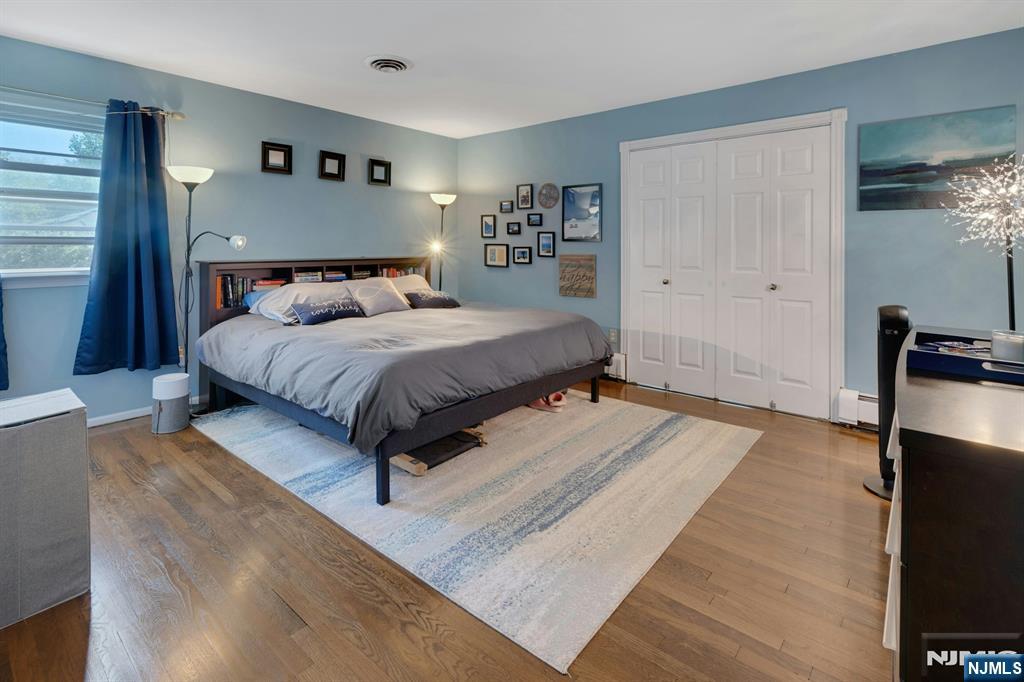 10 Ronald Terrace — photo 14