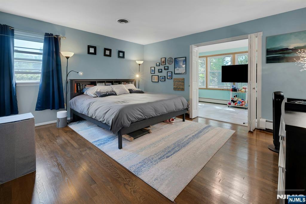 10 Ronald Terrace — photo 15