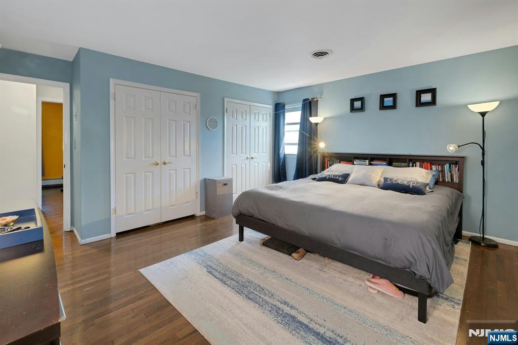 10 Ronald Terrace — photo 16