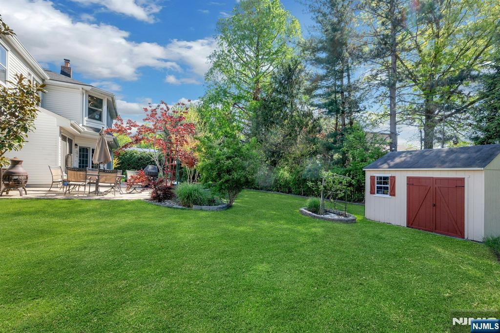 10 Ronald Terrace — photo 34