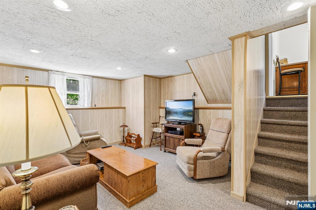 Family Room/Bedroom 4
