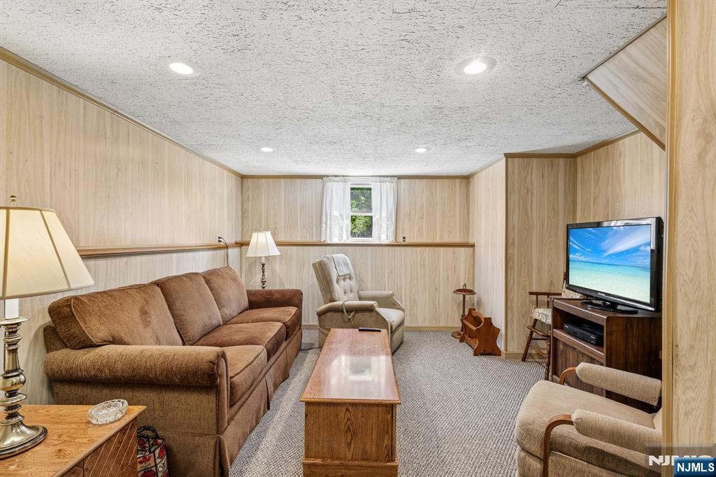 Family Room/Bedroom 4