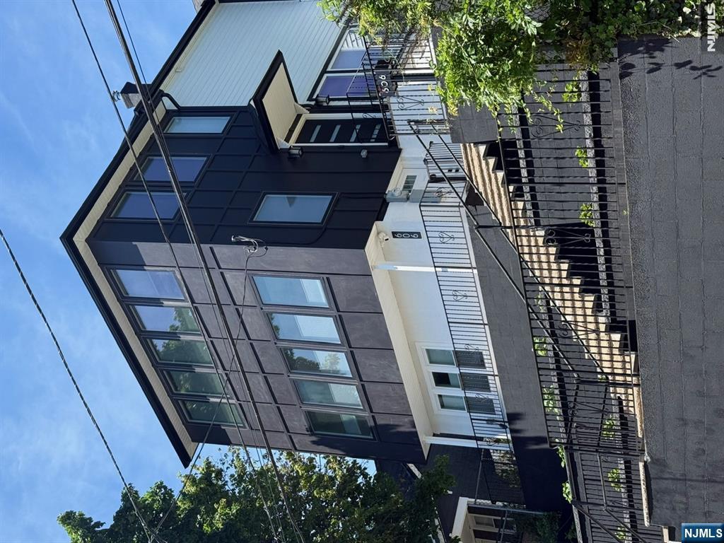 606 5th Street - Photo 4