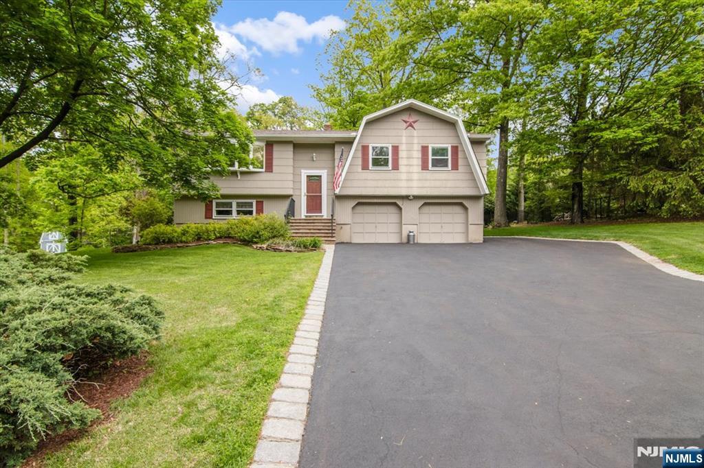 10 Hemlock Place - Photo 2