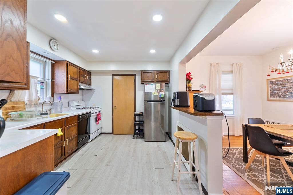 186 Oakwood Avenue - Photo 8