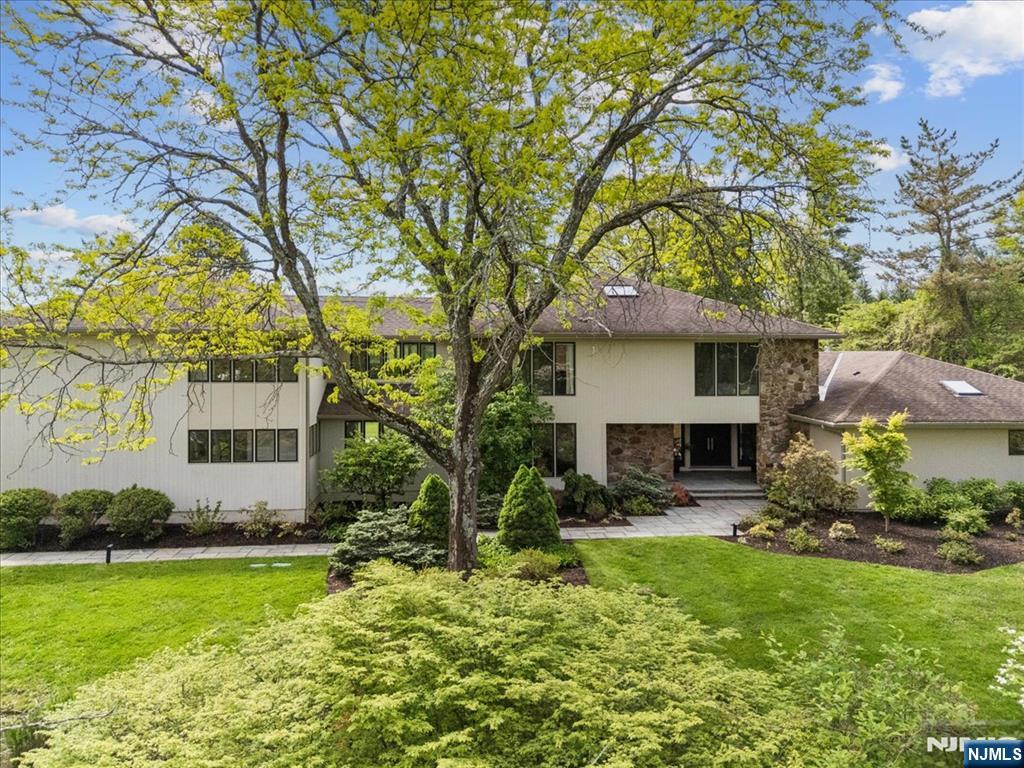 39 Eagle Nest Road
