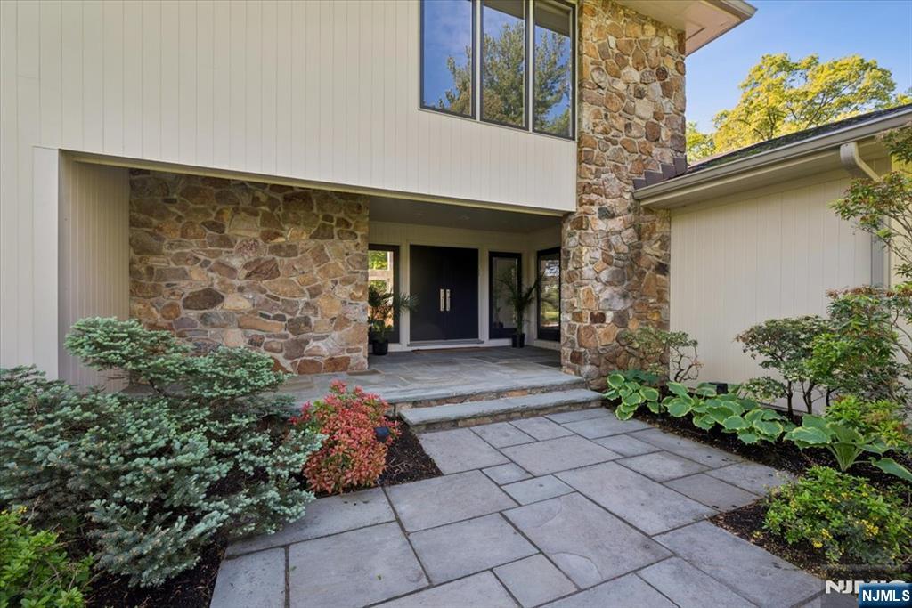 39 Eagle Nest Road