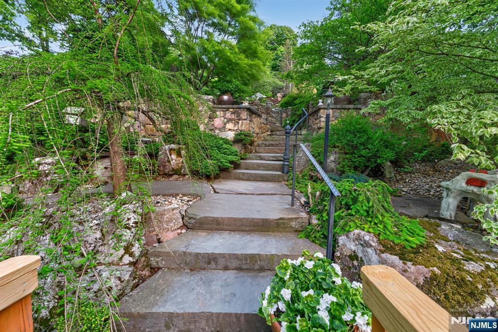 501 Windemere Avenue - Photo 5