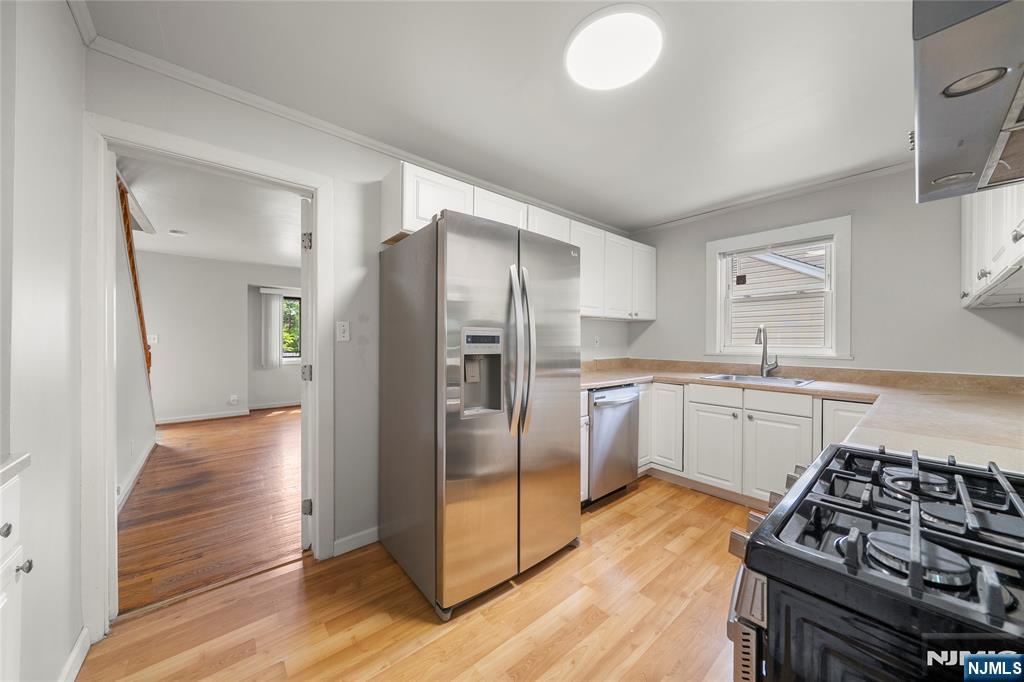 778 John Street - Photo 5