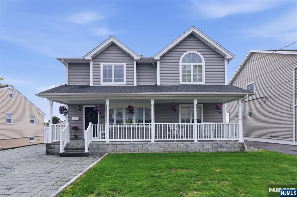 Homes for sale in Totowa, NJ | 1 Highview Ave, Totowa, NJ 07512 | MLS# 26017615
