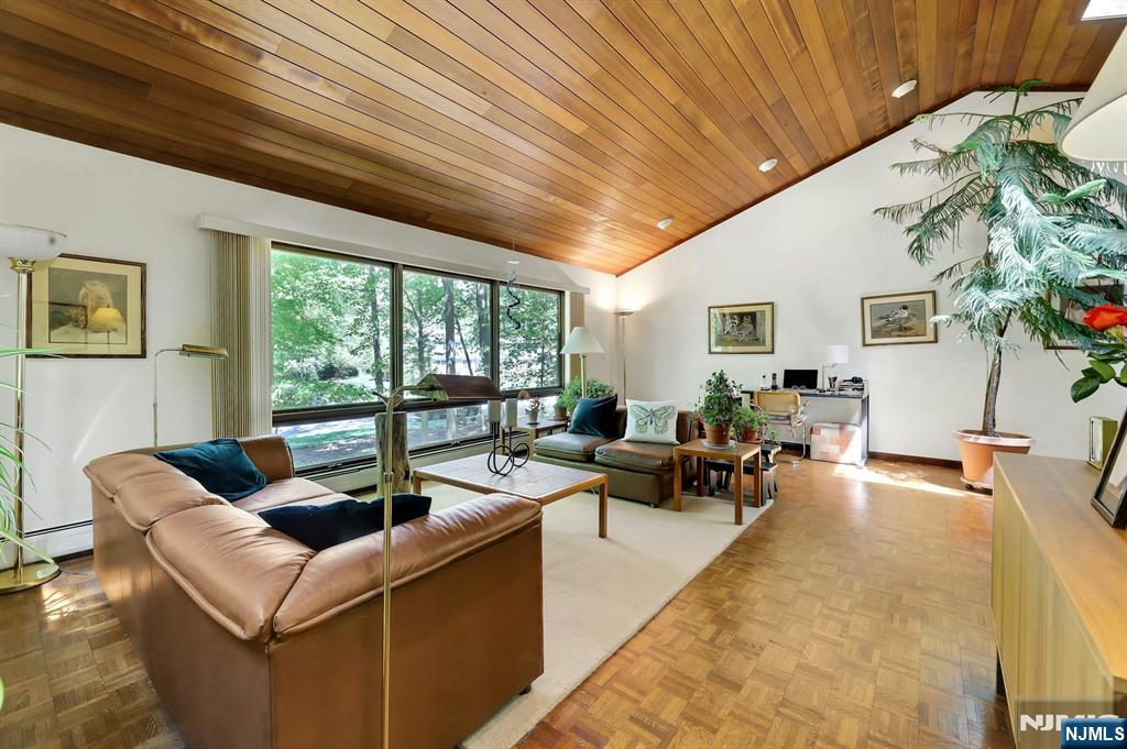 17 Wescott Street — photo 7