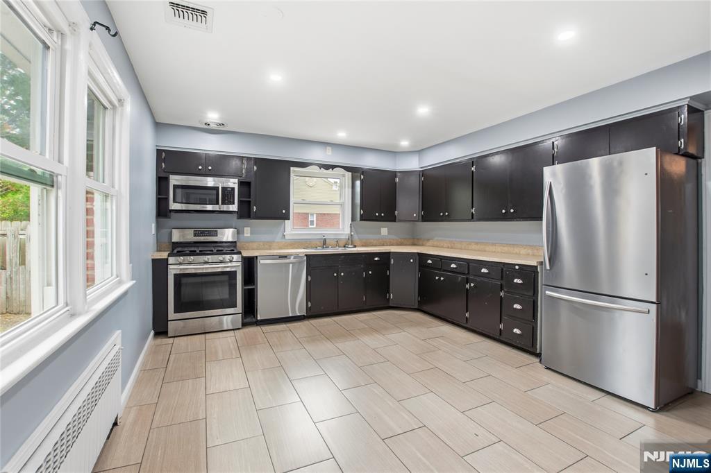 112 E Ackerman Avenue B right side - Photo 5