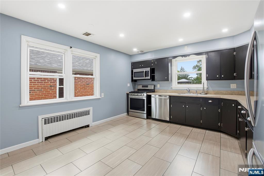 112 E Ackerman, #B right side, Emerson, NJ 07630 Listing Photo  5