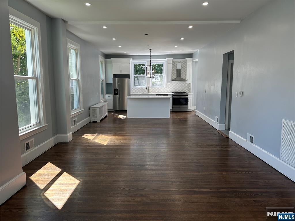 336 Cedar Avenue B - Photo 2