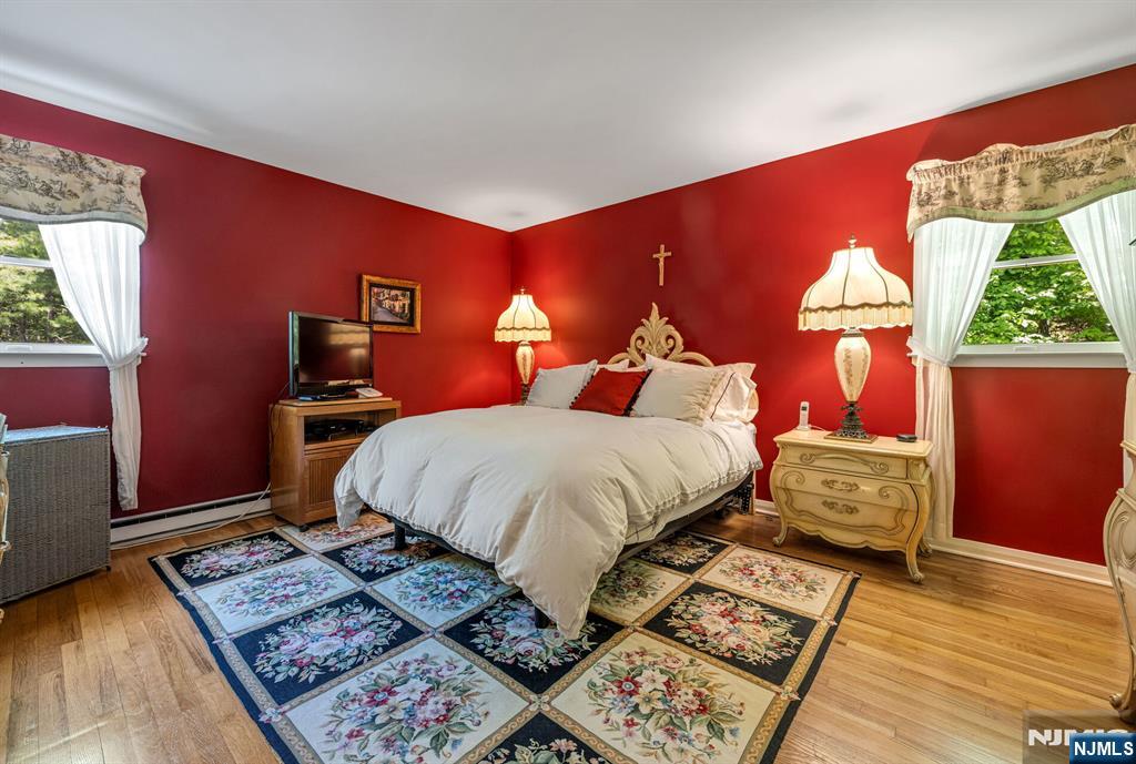 19 Rabbit Run, West Milford, NJ 07435 Listing Photo  15
