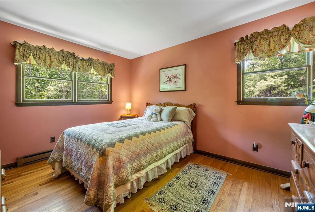 19 Rabbit Run, West Milford, NJ 07435 Listing Photo  17