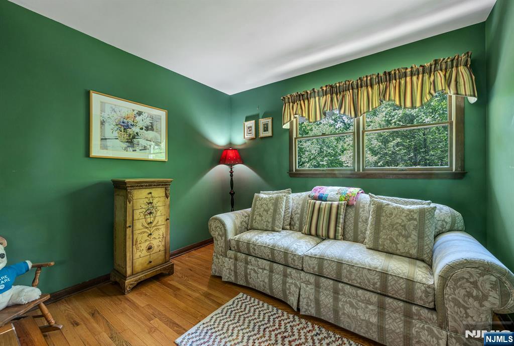19 Rabbit Run, West Milford, NJ 07435 Listing Photo  18