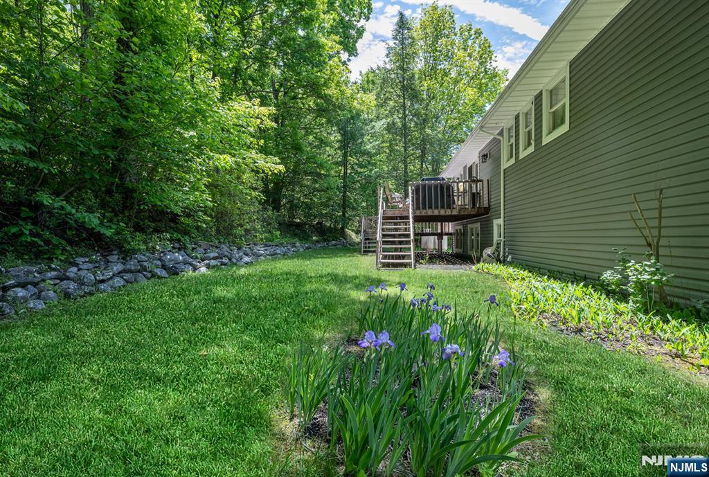 19 Rabbit Run, West Milford, NJ 07435 Listing Photo  28