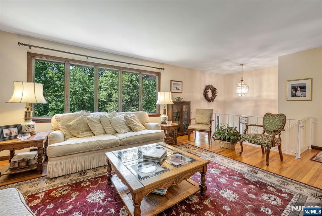 19 Rabbit Run, West Milford, NJ 07435 Listing Photo  6