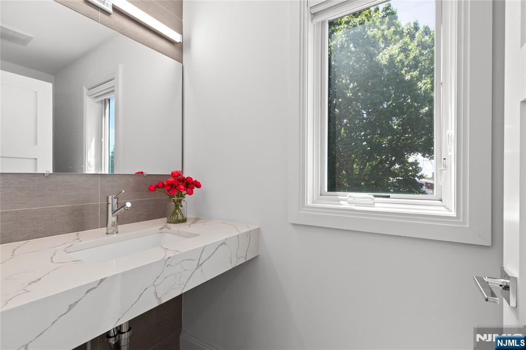 1480 15th Street, #B, Fort Lee, NJ 07024 Listing Photo  25