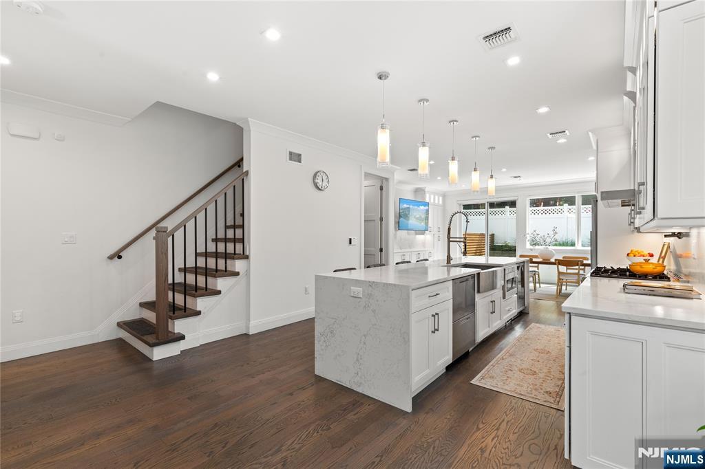 1480 15th Street, #B, Fort Lee, NJ 07024 Listing Photo  8