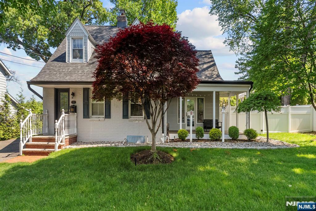 200 Hillside Avenue - Photo 2