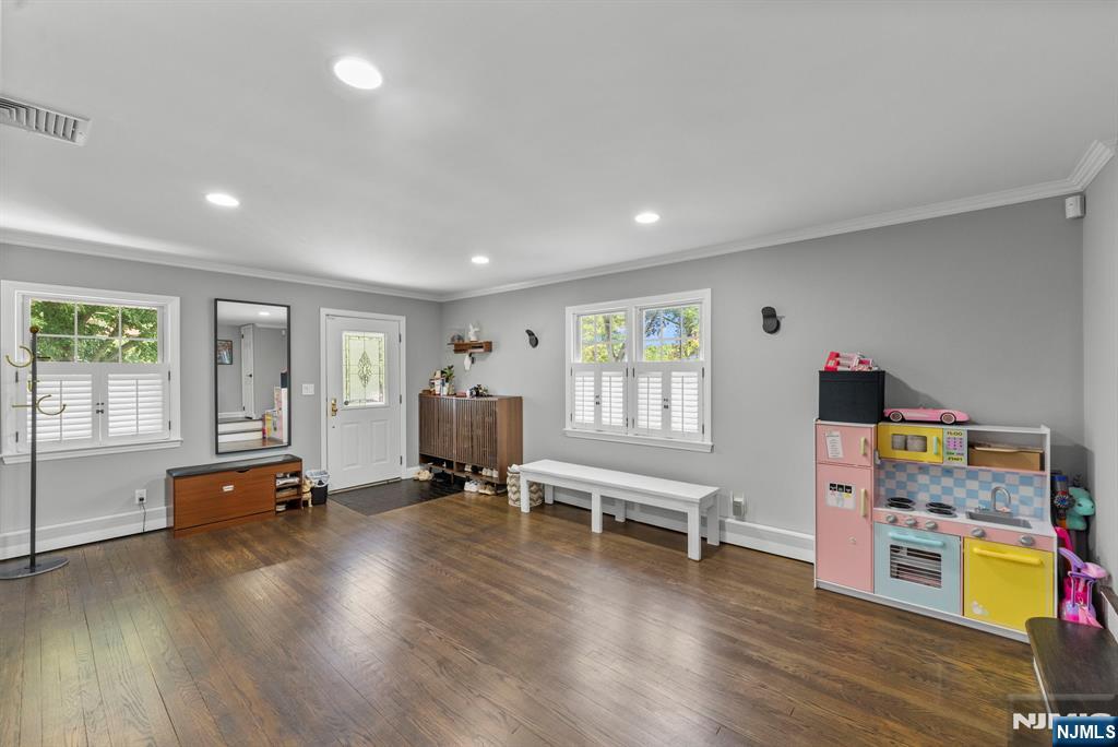 200 Hillside Avenue - Photo 3