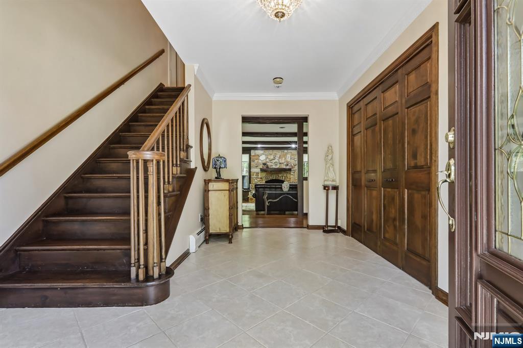 Homes for sale in Franklin Lakes, NJ | 716 Windswept Ln, Franklin Lakes, NJ 07417 | MLS# 26017689