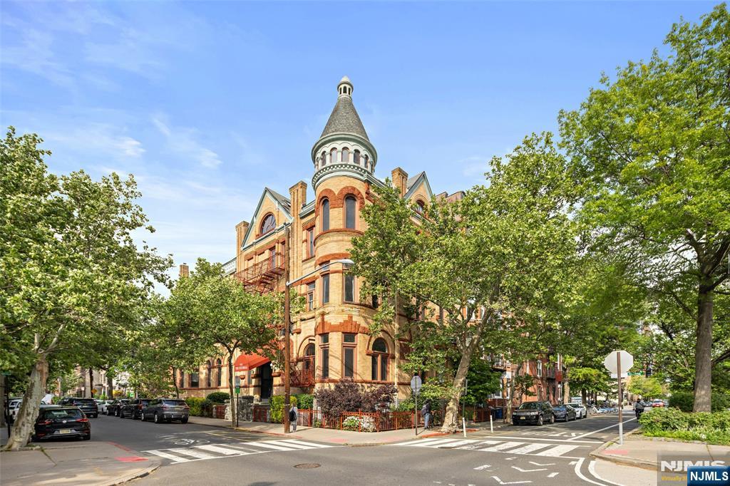 Homes for sale in Hoboken, NJ | 1101 Bloomfield St #B, Hoboken, NJ 07030 | MLS# 26017707