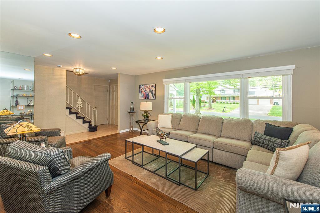 Homes for sale in Wyckoff, NJ | 102 Robertson Dr, Wyckoff, NJ 07481 | MLS# 26017715