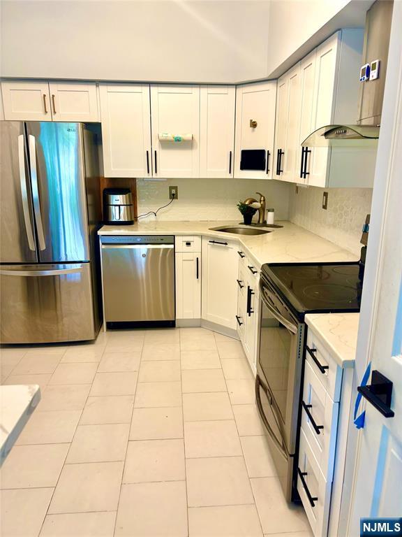 Stainless Steel appliances with granite counter top