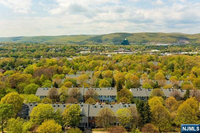 2278 Nash, Mahwah, NJ 07430 Listing Photo  24