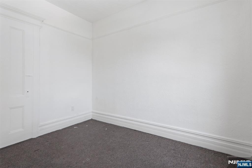 55 Hawkins Street — photo 23