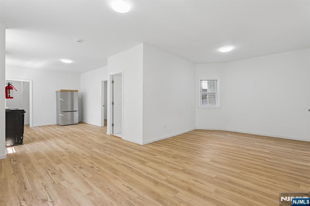 55 Hawkins Street - Photo 4