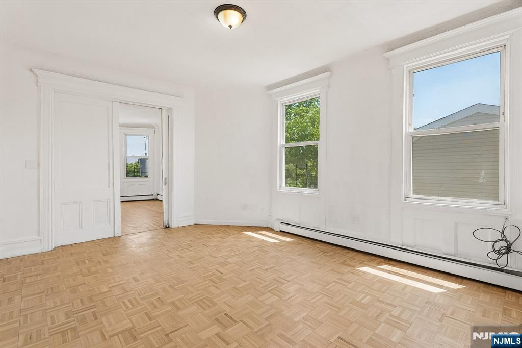 55 Hawkins Street — photo 31