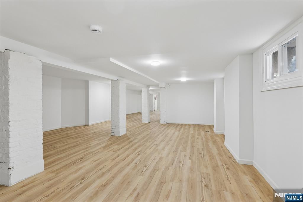 55 Hawkins Street — photo 47