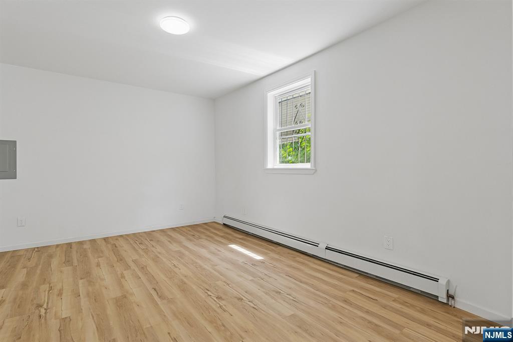 55 Hawkins Street — photo 8