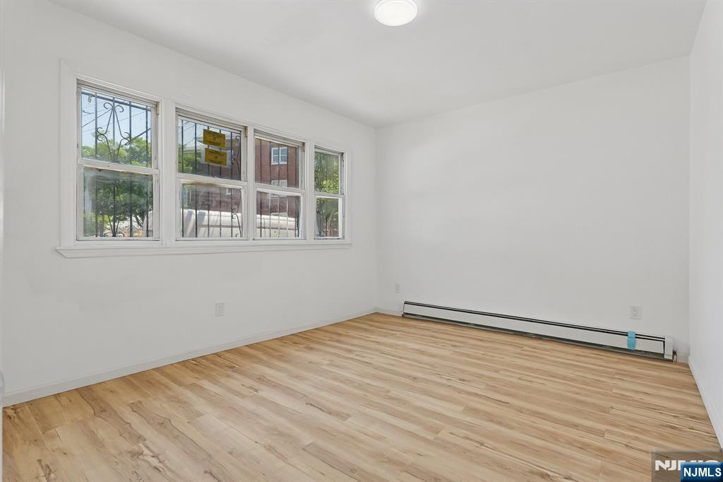 55 Hawkins Street — photo 9