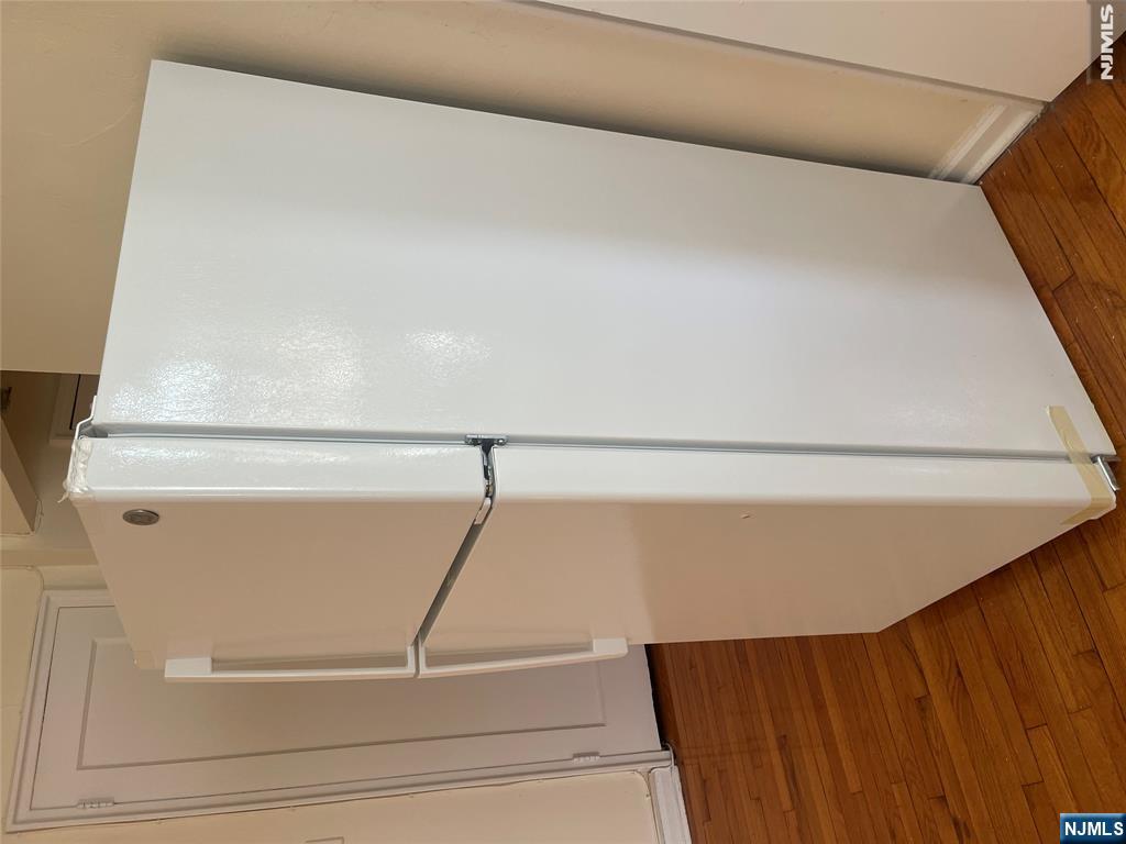 2329-2339 Hudson Terrace A13 - Photo 4