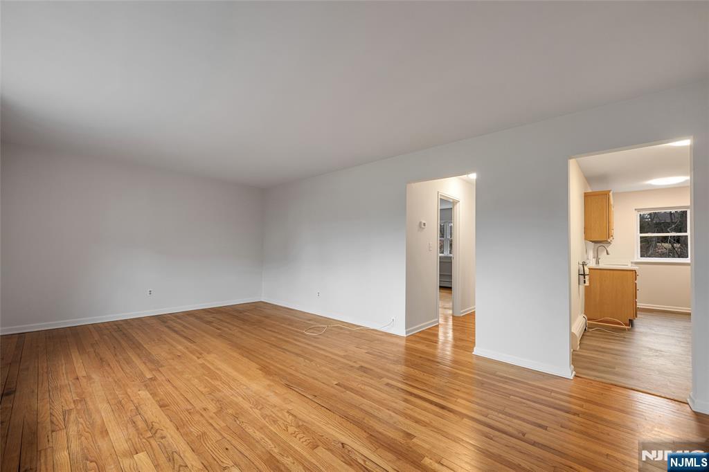 121 Regency Park - Photo 5
