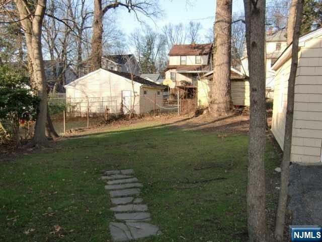 235 Walton Street