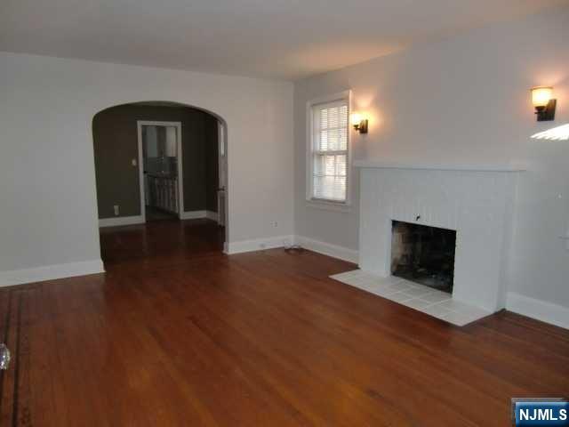 235 Walton Street - Photo 5
