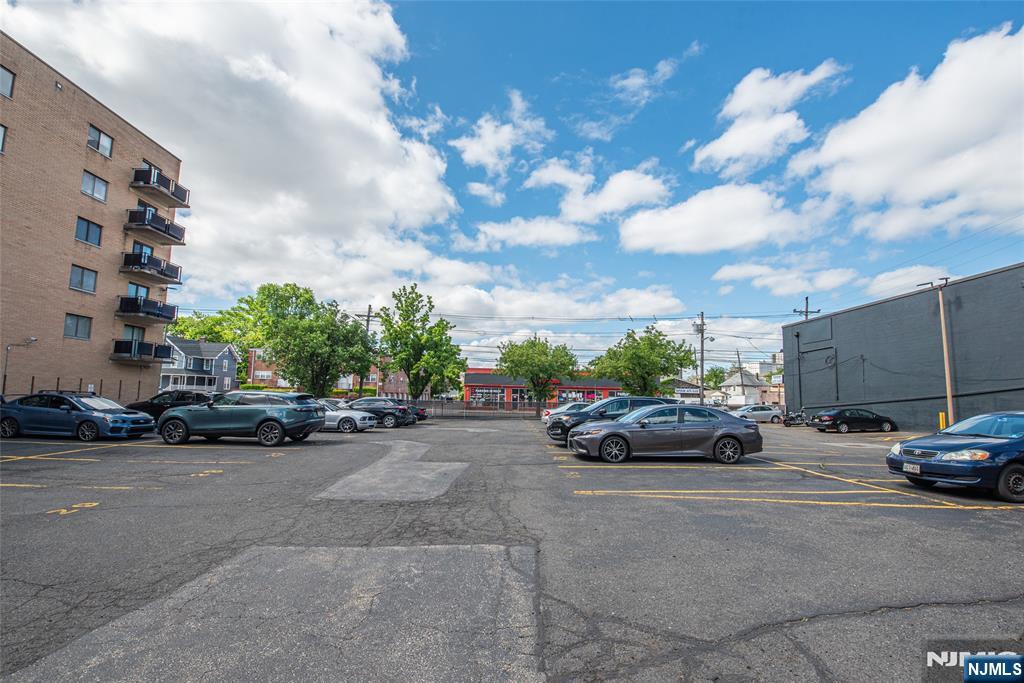5 Linden St #3J, Hackensack, NJ 07601