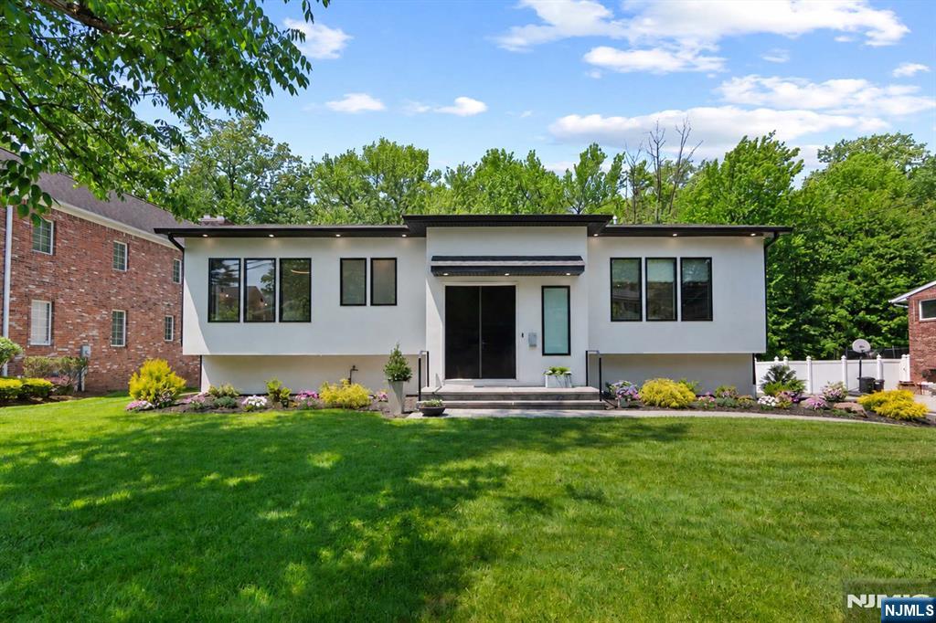 284 Castle Drive, Englewood Cliffs, NJ 07632 Listing Photo  0