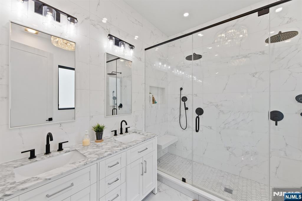 284 Castle Drive, Englewood Cliffs, NJ 07632 Listing Photo  28