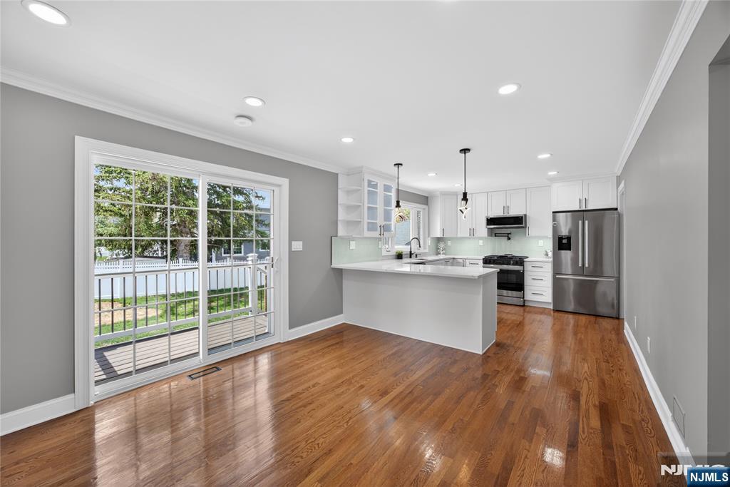 556 Princeton Street, New Milford, NJ 07646 Listing Photo  12