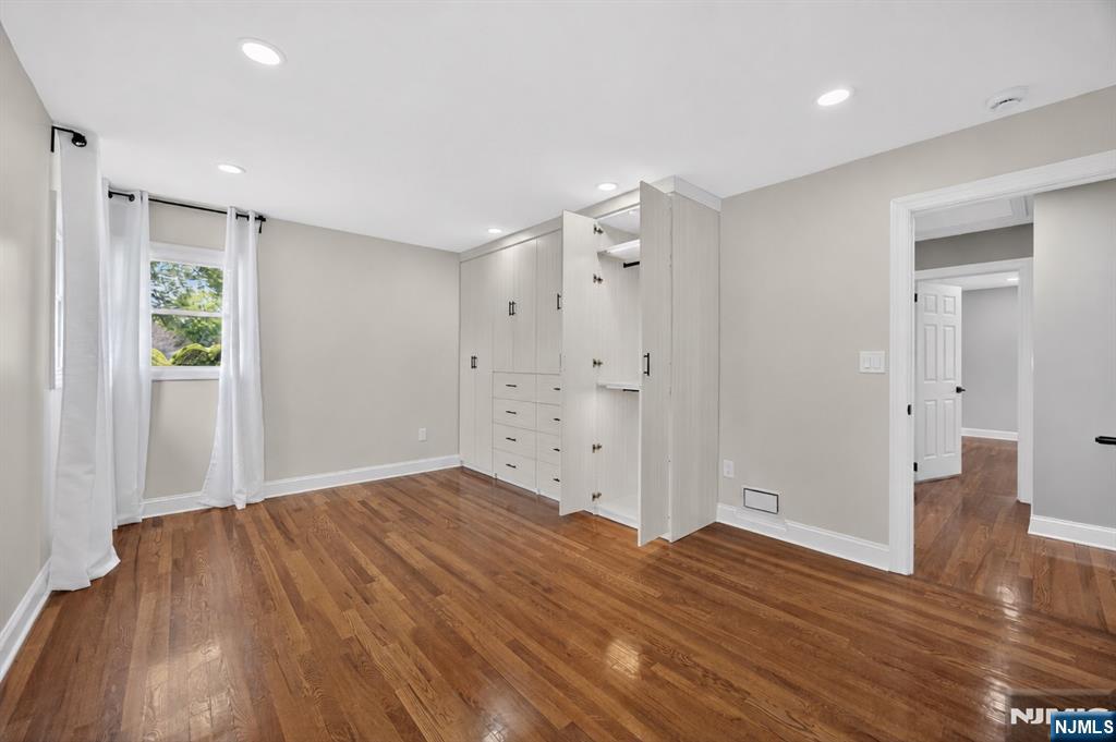 556 Princeton Street, New Milford, NJ 07646 Listing Photo  18
